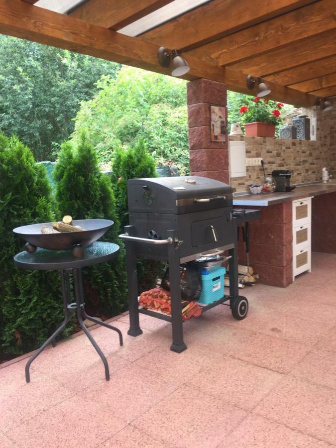 Liptov Odessa Villa Lipótszentmiklós Kültér fotó